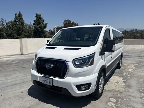 Used 2023 Ford Transit 350 XLT RWD image 3