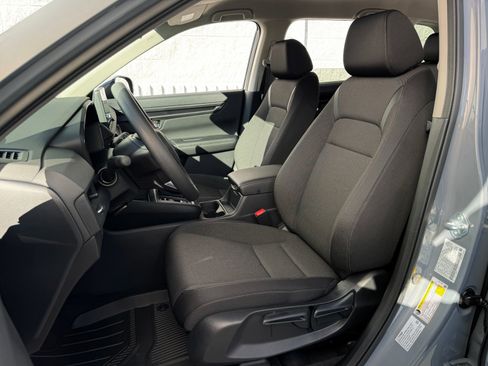 Used 2026 Honda CR-V LX image 12