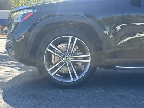 Used 2022 Mercedes-Benz GLE 350 4MATIC w/ Premium Package image 13