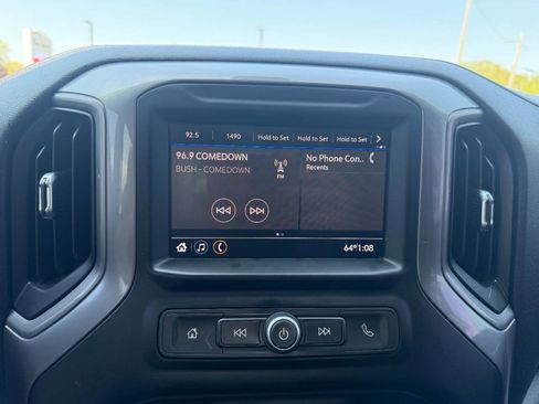 Used 2020 Chevrolet Silverado 1500 Custom Trail Boss w/ Custom Convenience Package AWD/4WD image 19