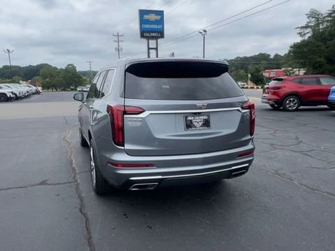 Used 2022 Cadillac XT6 Premium Luxury image 7