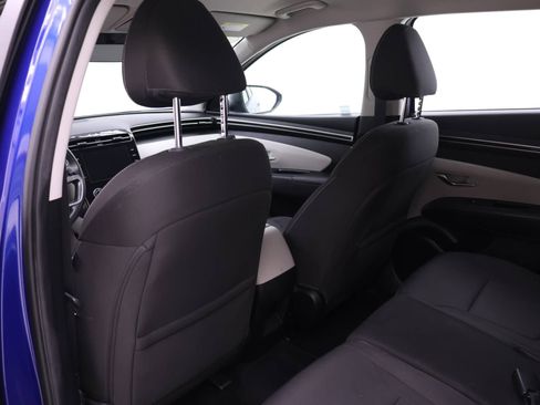 Used 2022 Hyundai Tucson SE w/ Cargo Package image 11