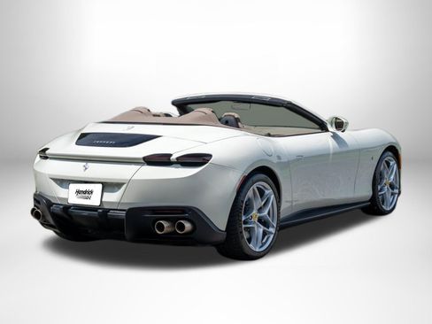 Used 2024 Ferrari Roma Spider RWD image 8