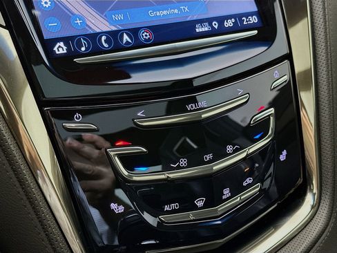 Used 2019 Cadillac CTS V w/ Carbon Fiber Package RWD image 17