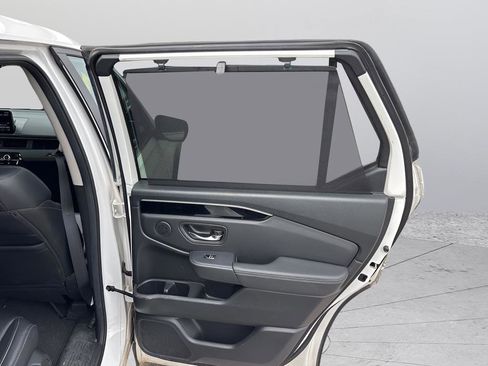 Used 2023 Honda Pilot EX-L image 37