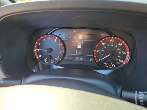 Used 2023 Nissan Frontier PRO-4X w/ Technology Package image 17