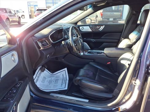 Used 2017 Lincoln Continental Reserve w/ Luxury Package image 10