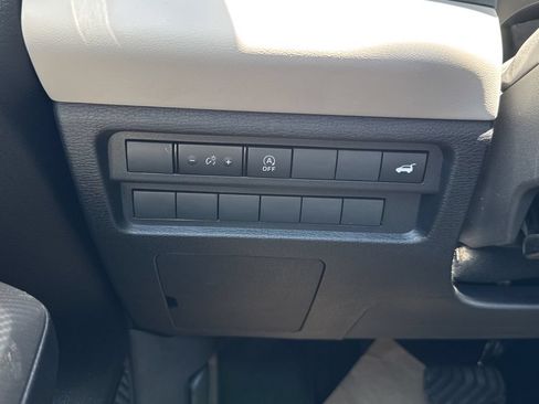 New 2026 Mitsubishi Outlander SE FWD image 19