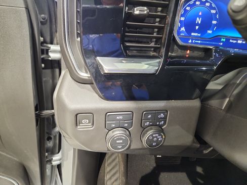 Certified 2024 Chevrolet Silverado 1500 RST w/ Convenience Package II AWD/4WD image 13