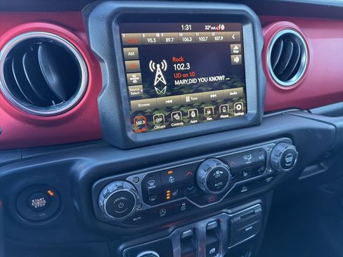 Used 2021 Jeep Wrangler Rubicon image 30