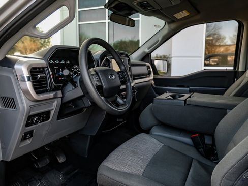 Used 2023 Ford F150 XLT w/ XTR Package image 33