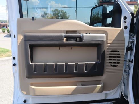 Used 2015 Ford F350 Lariat w/ Lariat Interior Package AWD/4WD image 12