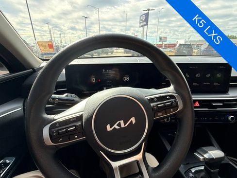 Used 2025 Kia K5 LXS FWD image 8