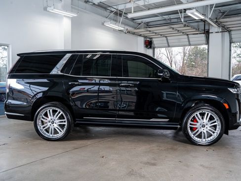 Used 2021 Cadillac Escalade Premium Luxury w/ Driver Assist Tech Package image 5