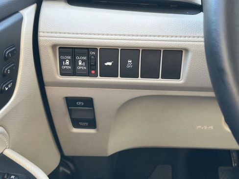 Used 2025 Honda Odyssey EX-L image 14