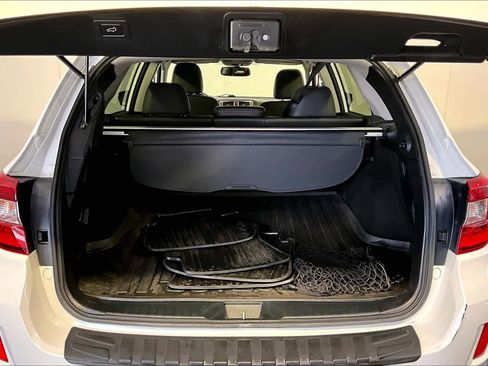 Used 2015 Subaru Outback 2.5i Limited image 35