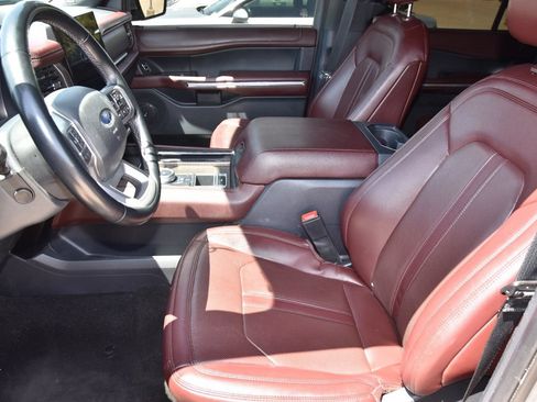 Used 2023 Ford Expedition Max Limited RWD image 10