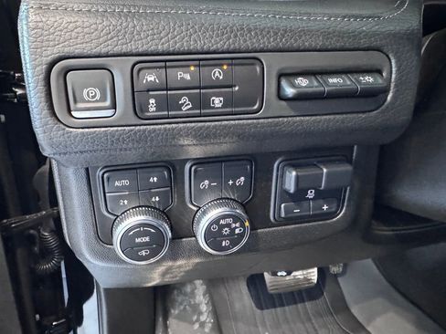 Certified 2024 GMC Yukon XL Denali w/ Max Trailering Package image 22