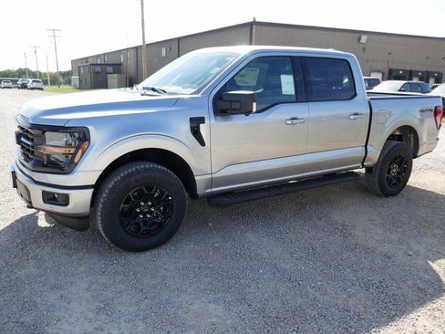 New 2025 Ford F150 XLT w/ Equipment Group 302A MID image 9