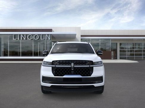 New 2025 Lincoln Navigator Reserve w/ Jet Appearance Package image 6