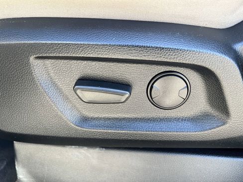 Used 2019 Ford Ranger Lariat w/ Technology Package image 21