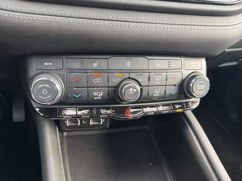 Used 2022 Dodge Durango GT image 23