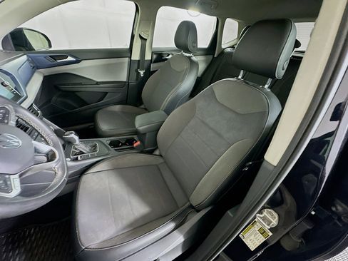 Used 2022 Volkswagen Taos SE image 13
