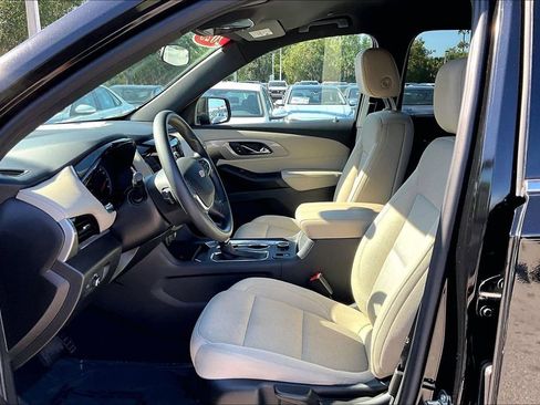 Used 2023 Chevrolet Traverse LS FWD image 21