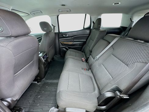 Used 2019 GMC Acadia SLE w/ LPO, Floor Liner Package FWD image 15