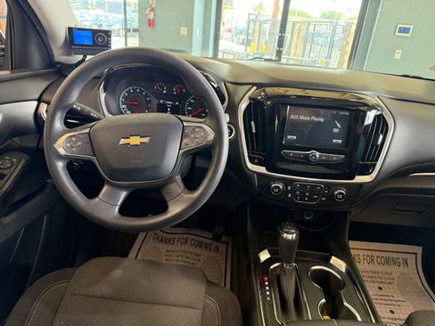 Used 2019 Chevrolet Traverse LS FWD image 14