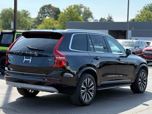 Used 2022 Volvo XC90 T6 Momentum w/ Climate Package image 39