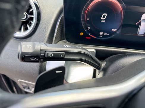 Used 2022 Mercedes-Benz GLB 250 image 24