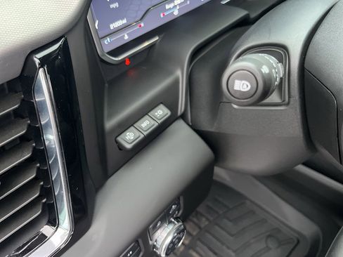 Used 2024 GMC Sierra 2500 Denali w/ Denali Reserve Package image 12