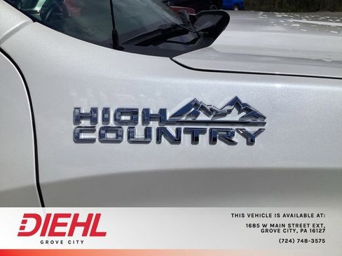 Used 2022 Chevrolet Silverado 1500 High Country w/ High Country Premium Package AWD/4WD image 10