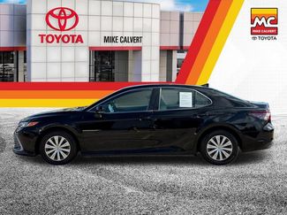 Used 2022 Toyota Camry LE FWD video 2