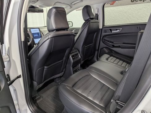 Used 2024 Ford Edge SEL w/ Convenience Package AWD/4WD image 11