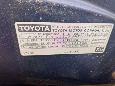 Used 2023 Toyota Corolla LE w/ Carpet Mat Package (TMS) image 18