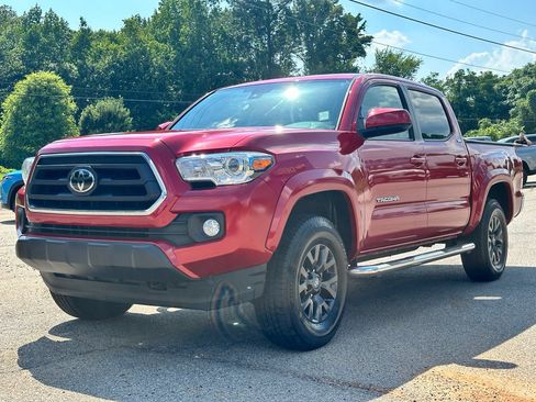Used 2022 Toyota Tacoma SR5 RWD image 5