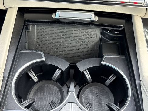 Used 2020 Mercedes-Benz GLE 350 image 24