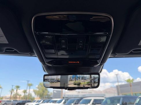 New 2026 Land Rover Range Rover SV AWD/4WD image 10