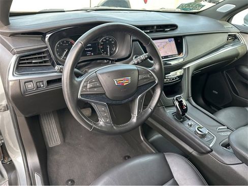 Certified 2024 Cadillac XT5 Premium Luxury image 7