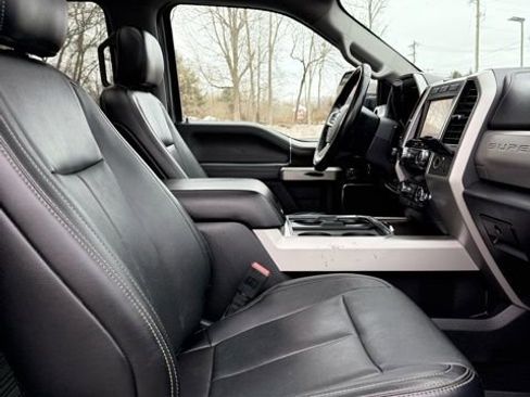 Used 2020 Ford F350 Lariat w/ Lariat Ultimate Package image 19