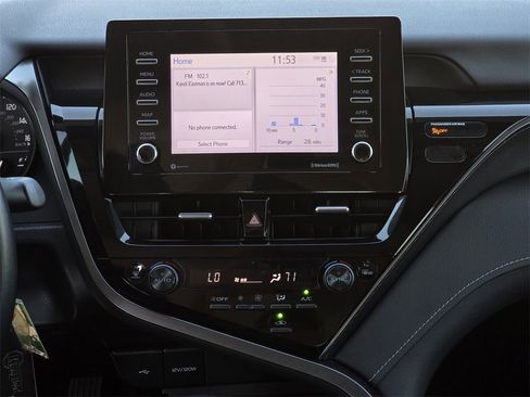 Used 2022 Toyota Camry SE image 18