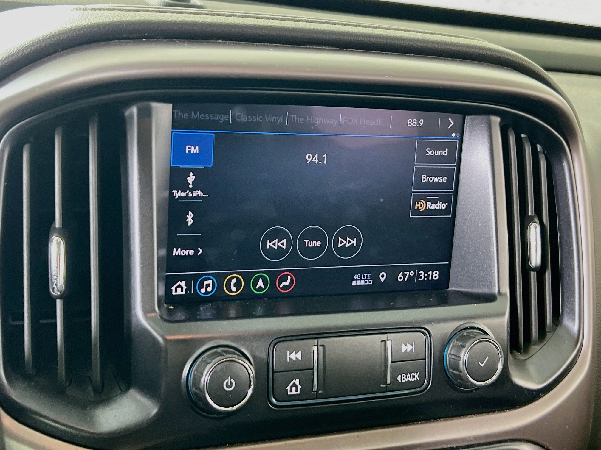 Used 2022 GMC Canyon AT4 w/ Trailering Package AWD/4WD image 14