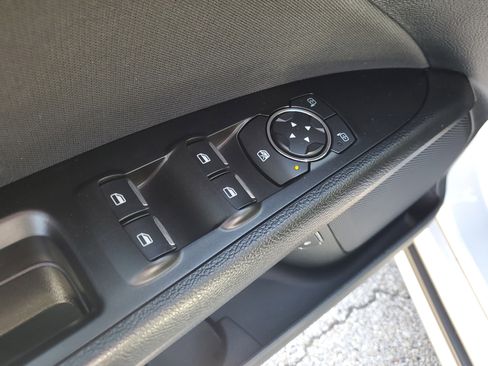 Used 2017 Ford Fusion SE image 20