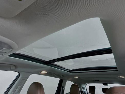 Used 2019 Subaru Ascent Touring image 17