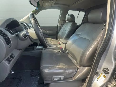 Used 2006 Nissan Frontier LE w/ (X01) Leather Pkg AWD/4WD image 22