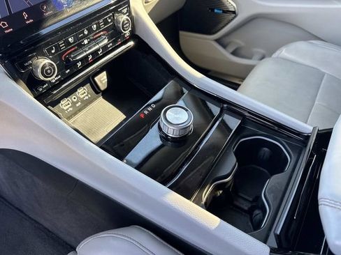 Used 2021 Jeep Grand Cherokee L Overland w/ Luxury Tech Group IV image 32