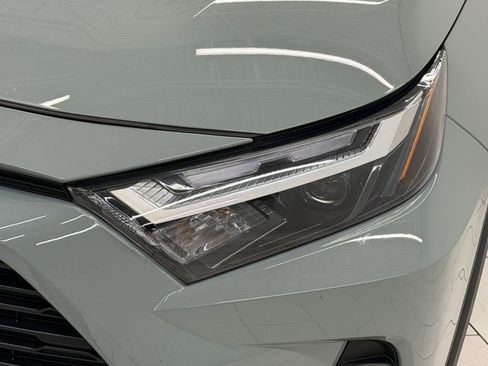 Used 2023 Toyota RAV4 XLE Premium FWD image 9