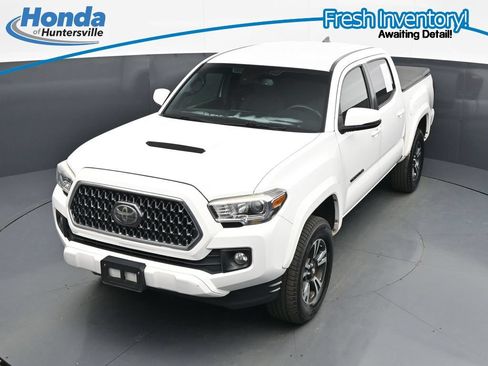 Used 2019 Toyota Tacoma TRD Sport AWD/4WD image 19